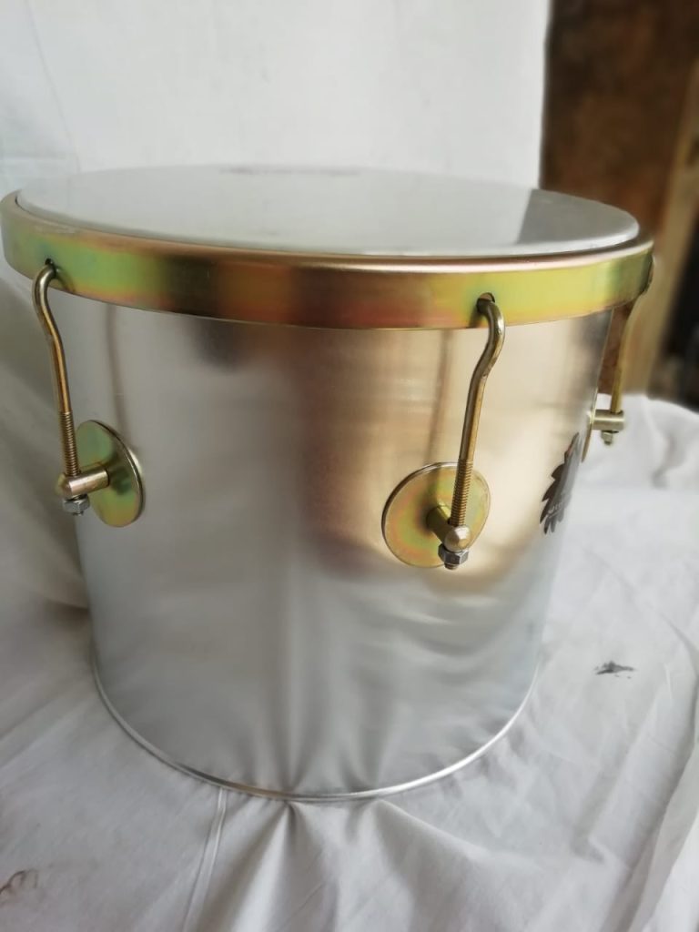 REPIQUE 12" 8 AFINADORES DE LUTHIER