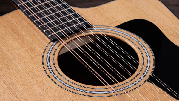 GUITARRA E/A DE 12 CUERDAS METAL 150CE TAYLOR